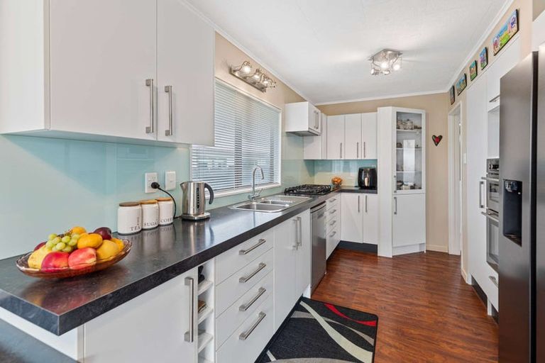 Photo of property in 52 Treadwell Street, Springvale, Whanganui, 4501