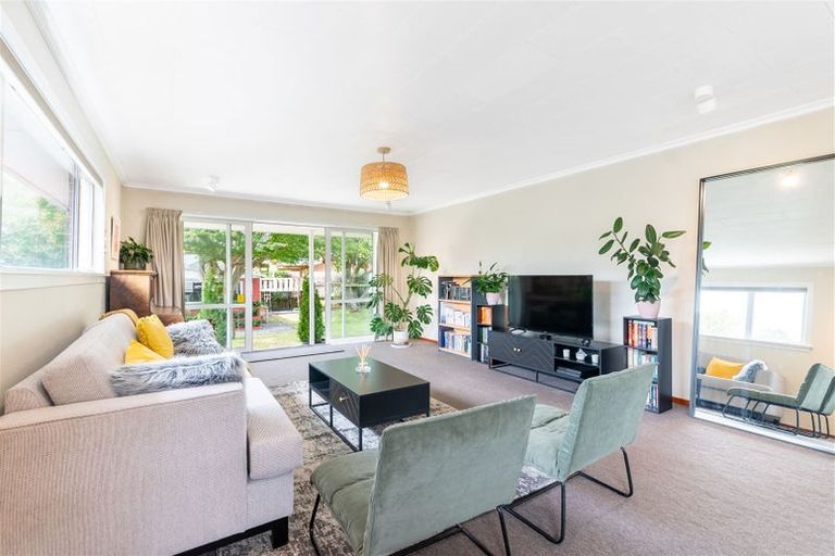 Photo of property in 50 Fovant Street, Russley, Christchurch, 8042