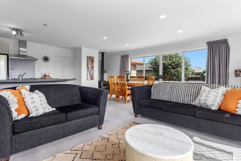 Photo of property in 29 Edgewater Grove, Whakatane, 3120