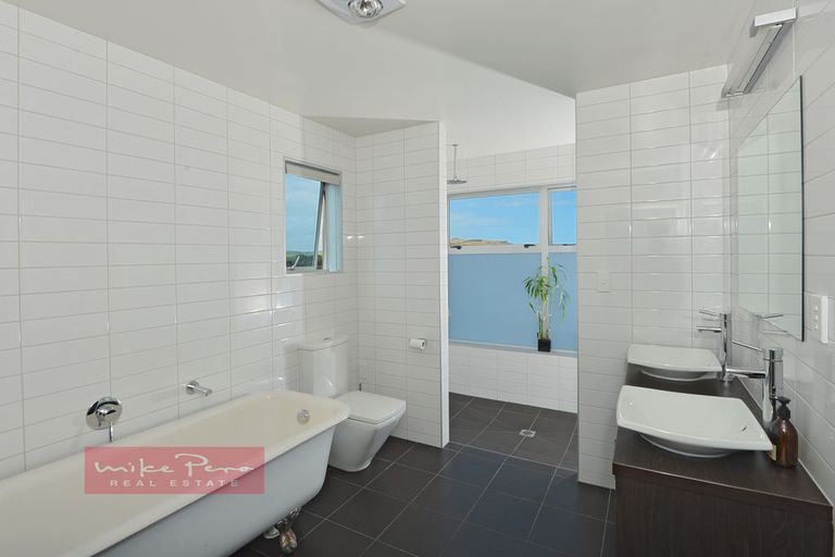 Photo of property in 20 Coates Avenue, Baylys Beach, Dargaville, 0377