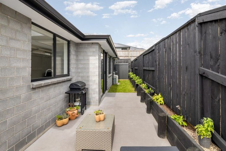 Photo of property in 25b Kiritiana Close, Pyes Pa, Tauranga, 3112