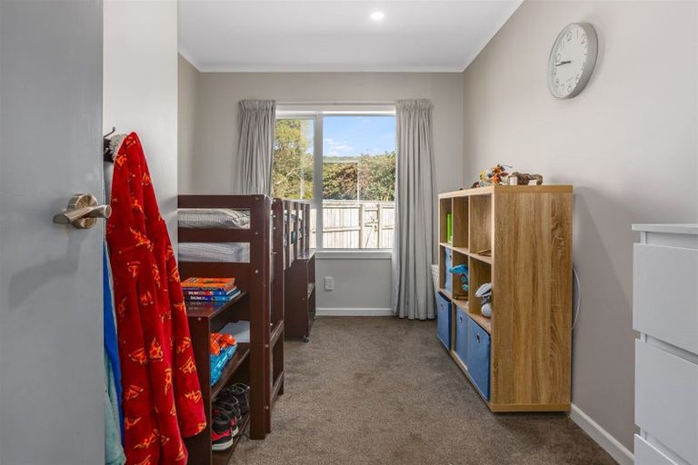 Photo of property in 4 Russell Road, Wainuiomata, Lower Hutt, 5014