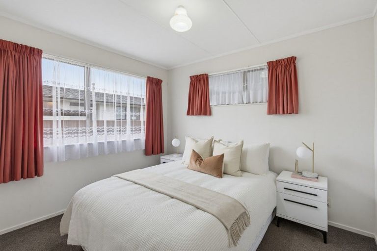 Photo of property in 19 Rimu Street, Levin, 5510