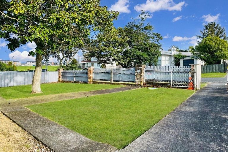 Photo of property in 22 Frangipani Avenue, Manurewa, Auckland, 2102