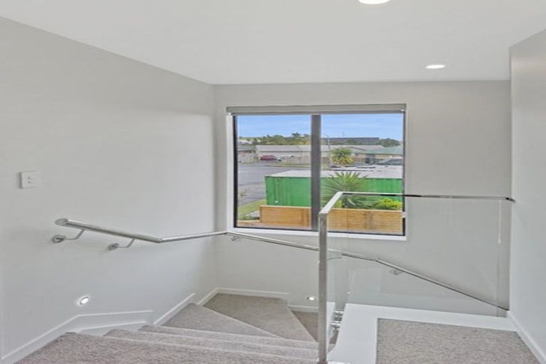 Photo of property in 41 Davington Way, Burswood, Auckland, 2013