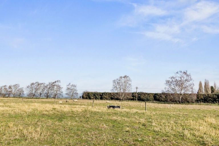 Photo of property in 8 Arowhenua Station Road, Kerrytown, Timaru, 7973