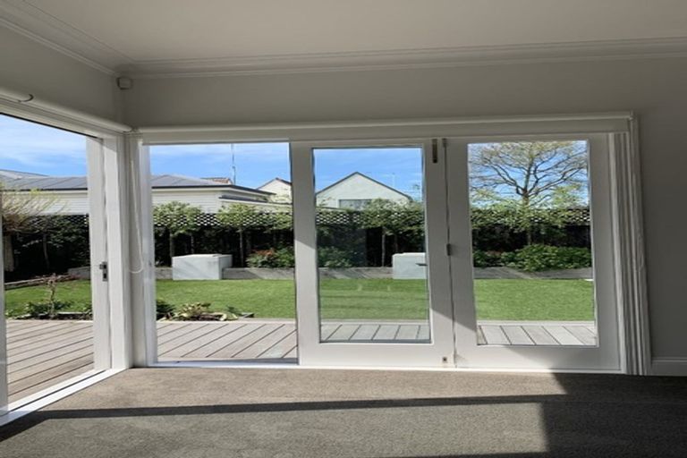 Photo of property in 8 Bristol Street, St Albans, Christchurch, 8014