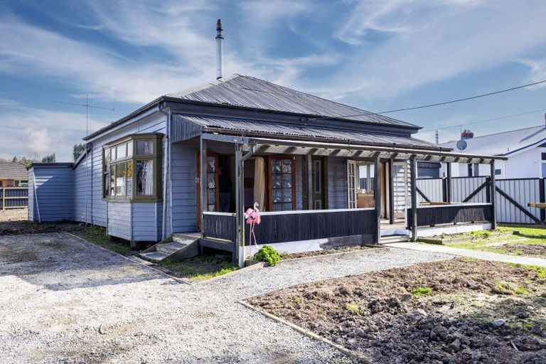 Photo of property in 40 Cox Street, Geraldine, 7930