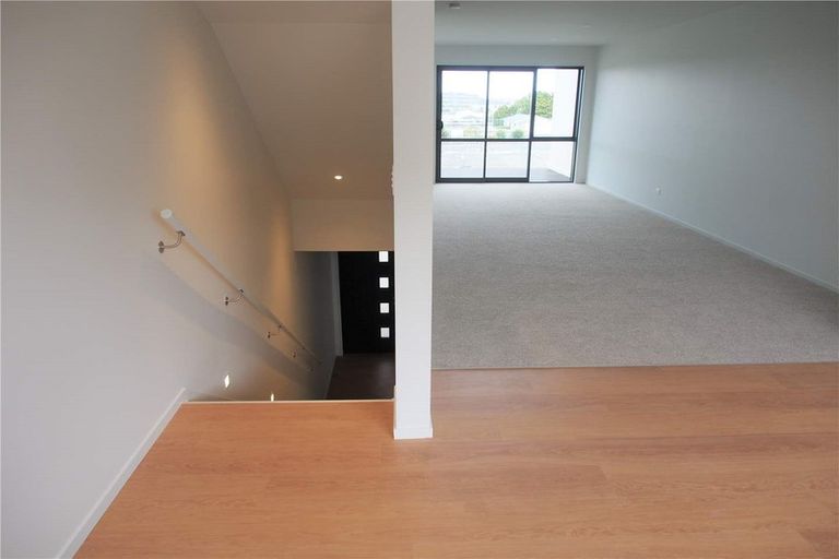 Photo of property in 38 Memorial Park Lane, Hobsonville, Auckland, 0618