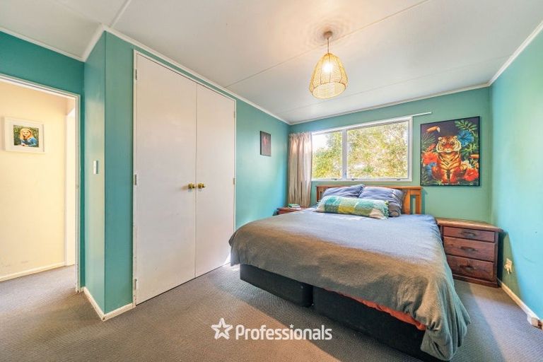 Photo of property in 118 Holborn Drive, Stokes Valley, Lower Hutt, 5019
