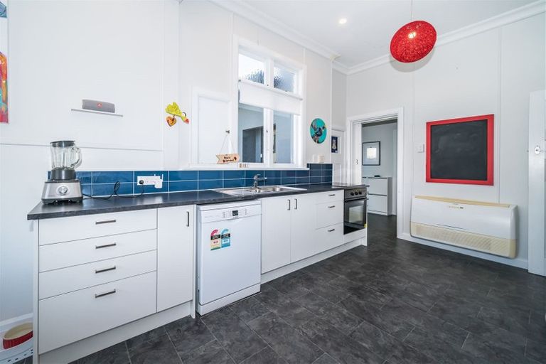 Photo of property in 26 Limbrick Street, Terrace End, Palmerston North, 4410