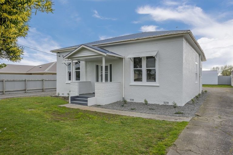 Photo of property in 12 Stuckey Street, Levin, 5510