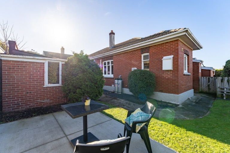 Photo of property in 237a Bay View Road, Saint Clair, Dunedin, 9012