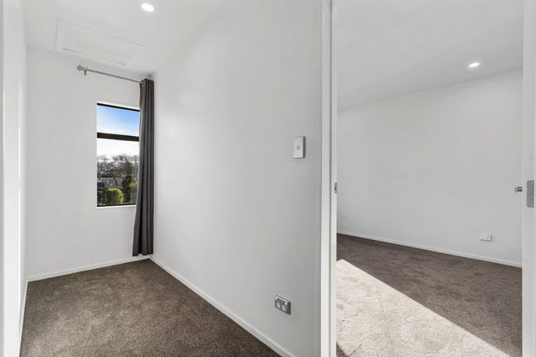 Photo of property in 2b Melleray Place, Randwick Park, Auckland, 2105