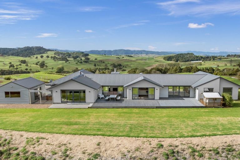 Photo of property in 1014 Snooks Road, Maungakaramea, Whangarei, 0178