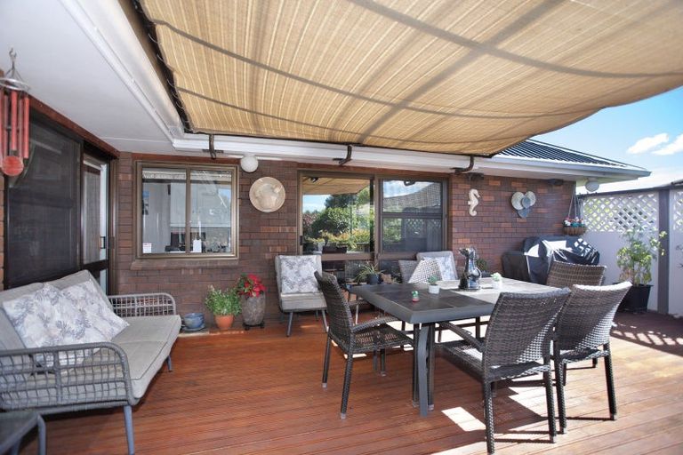 Photo of property in 19 Park View Avenue, Feilding, 4702