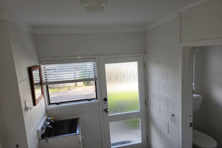 Photo of property in 1/33 Quebec Road, Milford, Auckland, 0620