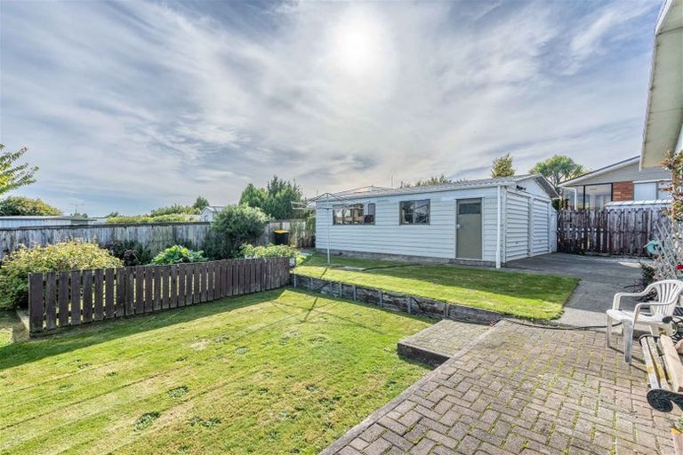 Photo of property in 8 Milford Street, Heidelberg, Invercargill, 9812