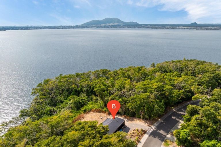 Photo of property in 29 Parawera Drive, Acacia Bay, Taupo, 3330