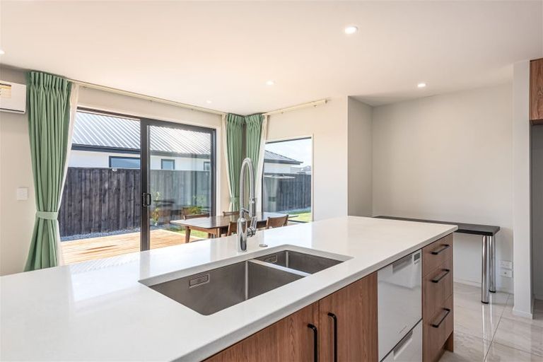 Photo of property in 17 Conailus Street, Halswell, Christchurch, 8025