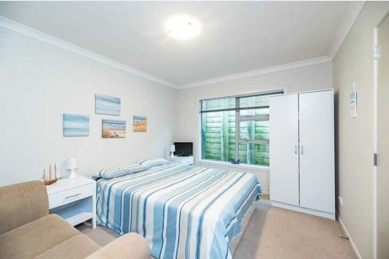 Photo of property in 11 Jeannie Way, Waikanae Beach, Waikanae, 5036