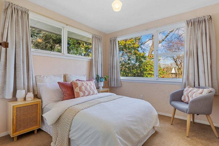 Photo of property in 218 Yaldhurst Road, Avonhead, Christchurch, 8042