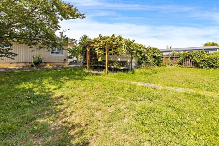 Photo of property in 140 Russell Road, Manurewa, Auckland, 2102
