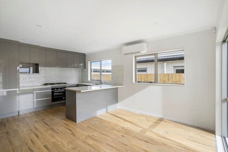 Photo of property in 69e Great South Road, Manurewa, Auckland, 2102