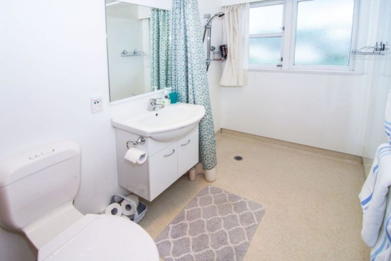 Photo of property in 1a Coddington Crescent, Masterton, 5810