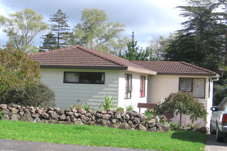 Photo of property in 24 Borich Road, Sunnyvale, Auckland, 0612