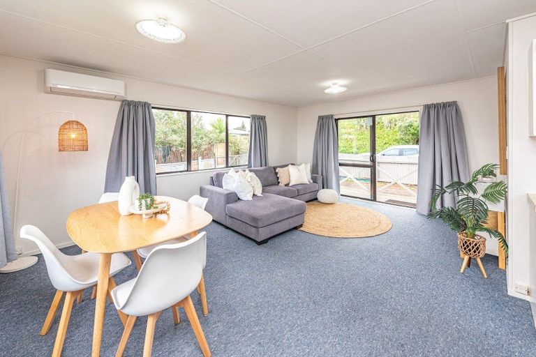 Photo of property in 87 Cornfoot Street, Castlecliff, Whanganui, 4501