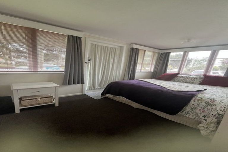 Photo of property in 1/7 Settlement Road, Papakura, 2110