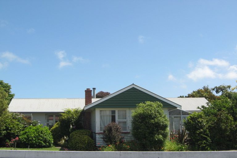 Photo of property in 18 Deloraine Street, Somerfield, Christchurch, 8024