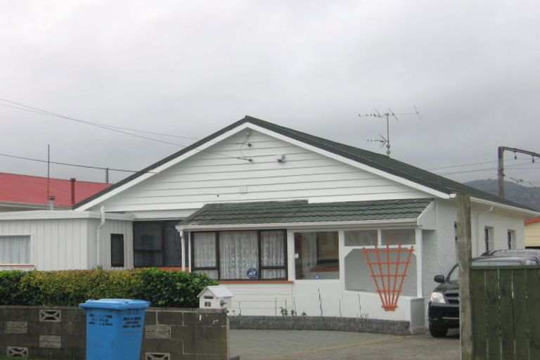 Photo of property in 83 Randwick Crescent, Moera, Lower Hutt, 5010