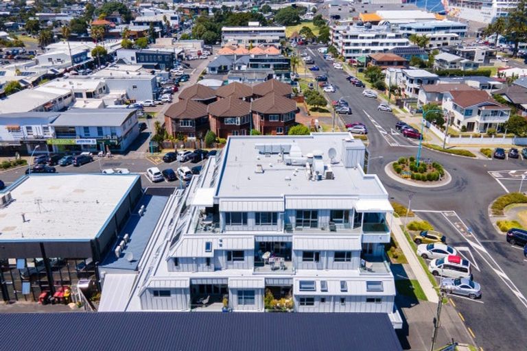 Photo of property in 2/19 Victoria Road, Mount Maunganui, 3116