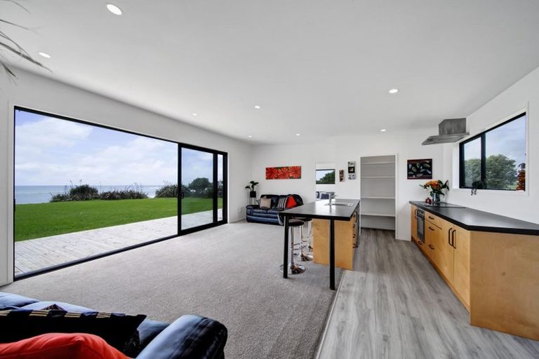 Photo of property in 317 Porikapa Road, Warea, New Plymouth, 4381