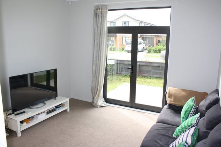 Photo of property in 6 Lane Cameron Place, Flat Bush, Auckland, 2019