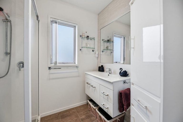 Photo of property in 11 Kamahi Crescent, Papamoa Beach, Papamoa, 3118