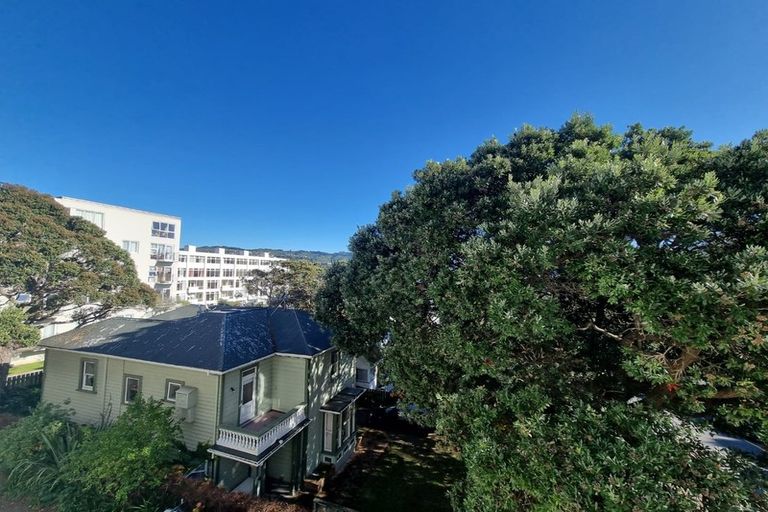 Photo of property in 82 Majoribanks Street, Mount Victoria, Wellington, 6011