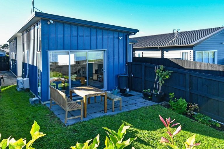 Photo of property in 54 Liberation Road, Papakura, 2110