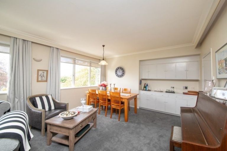 Photo of property in 92 West Street, Feilding, 4702