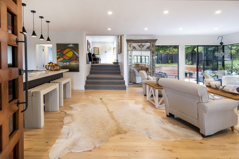 Photo of property in 9 Ramoana Mews, Shelly Park, Auckland, 2014