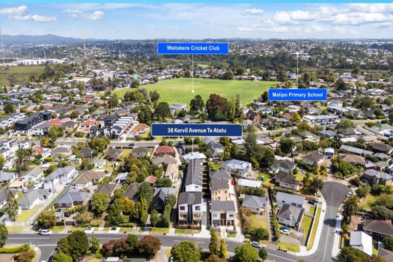 Photo of property in 2/38 Kervil Avenue, Te Atatu Peninsula, Auckland, 0610