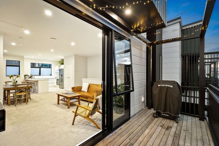 Photo of property in 76 Mapou Road, Hobsonville, Auckland, 0616