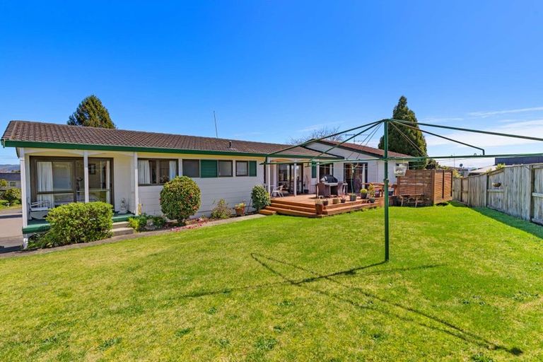 Photo of property in 10 Bradley Place, Lynmore, Rotorua, 3010