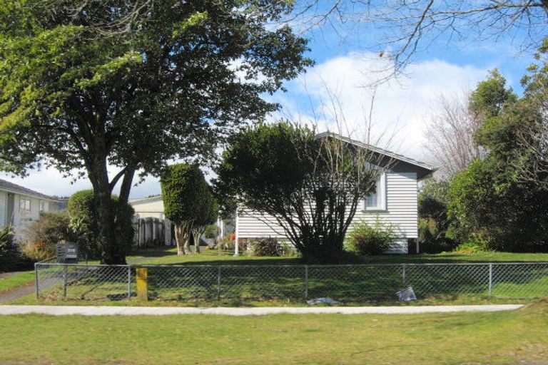 Photo of property in 215 Te Rangitautahanga Road, Turangi, 3334