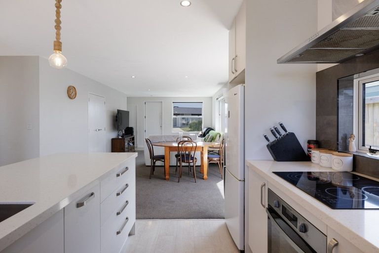 Photo of property in 79 Te Kio Crescent, Papamoa Beach, Papamoa, 3118