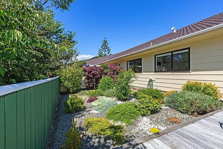 Photo of property in 45 Beauchamp Street, Tawa, Wellington, 5028