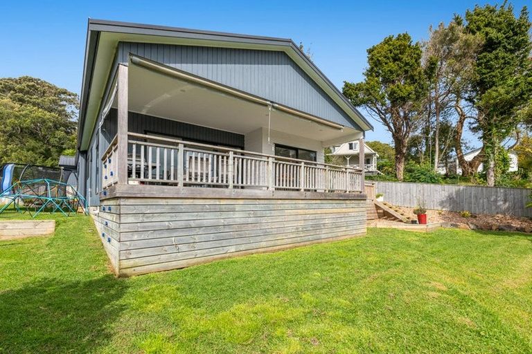 Photo of property in 4 St Julia Court, Helensville, 0800