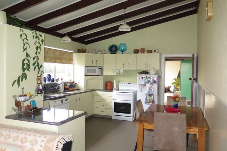 Photo of property in 43 Queen Street, Pareora, 7912